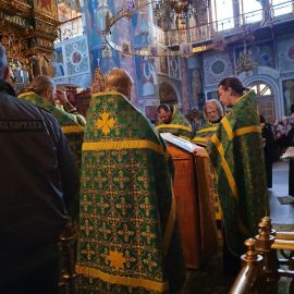Молебен с акафистом возле мощей преподобному Серафиму Саровскому, Дивеево Паломническая поездка Боголюбово — Муром — Дивеево. 11-17.10.2019 г.
